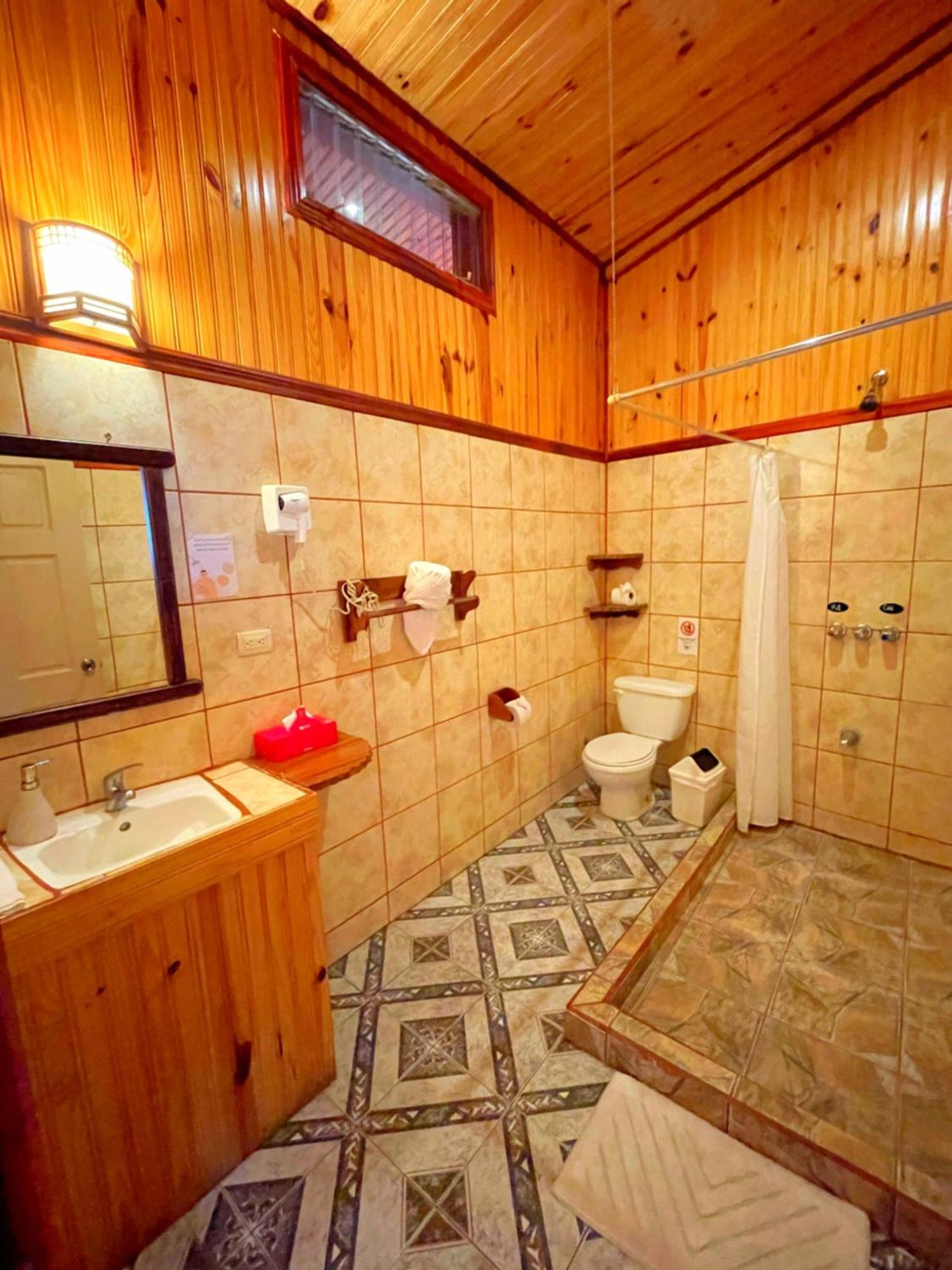 Miztli & Adventure 3* Monteverde